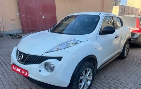 Nissan Juke II, 2013 год, 690 000 рублей, 1 фотография