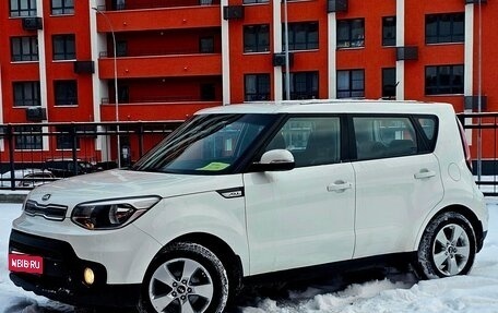 KIA Soul II рестайлинг, 2017 год, 1 250 000 рублей, 1 фотография