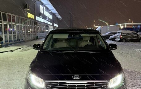 KIA Carnival III, 2017 год, 2 100 000 рублей, 3 фотография