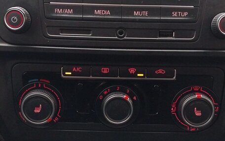 Volkswagen Jetta VI, 2016 год, 1 230 000 рублей, 21 фотография