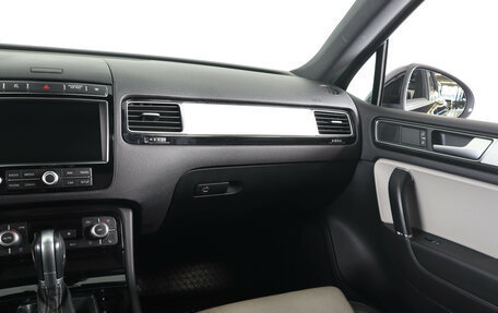 Volkswagen Touareg III, 2017 год, 3 649 000 рублей, 18 фотография