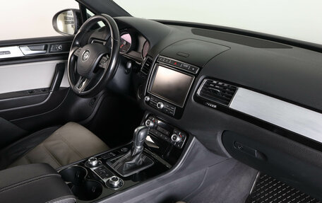 Volkswagen Touareg III, 2017 год, 3 649 000 рублей, 15 фотография