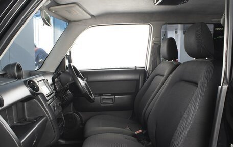 Toyota bB I рестайлинг, 2000 год, 440 000 рублей, 6 фотография