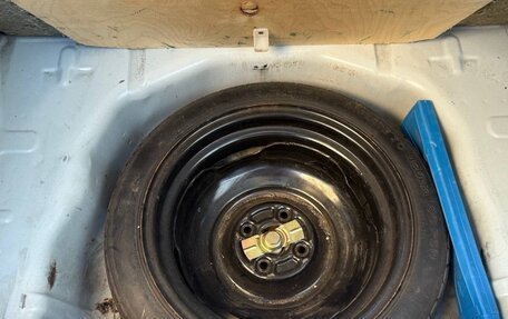 Mitsubishi Mirage VI рестайлинг, 2000 год, 299 000 рублей, 15 фотография