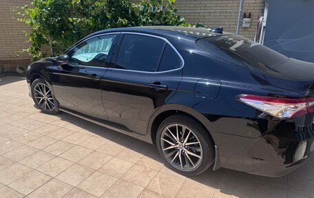 Toyota Camry, 2022 год, 3 545 000 рублей, 3 фотография