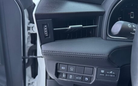 Toyota Avalon, 2022 год, 4 100 000 рублей, 14 фотография