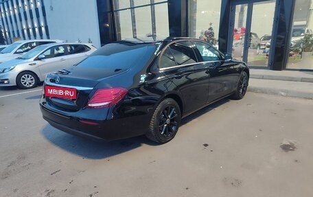 Mercedes-Benz E-Класс, 2020 год, 2 800 000 рублей, 6 фотография