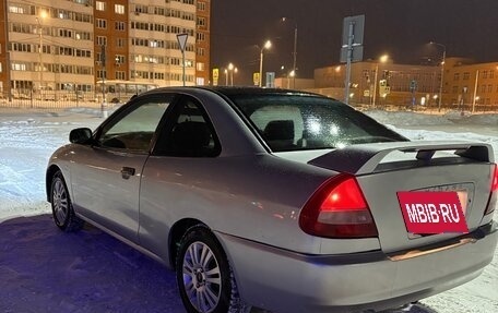 Mitsubishi Mirage VI рестайлинг, 2001 год, 250 000 рублей, 13 фотография