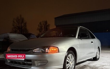 Mitsubishi Mirage VI рестайлинг, 2001 год, 250 000 рублей, 19 фотография