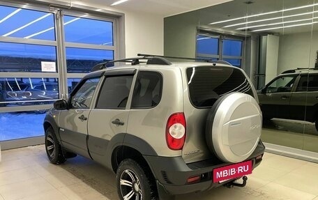 Chevrolet Niva I рестайлинг, 2011 год, 495 000 рублей, 7 фотография