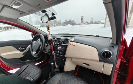 Renault Logan II, 2014 год, 700 000 рублей, 9 фотография