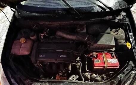 Ford Focus IV, 2004 год, 230 000 рублей, 16 фотография