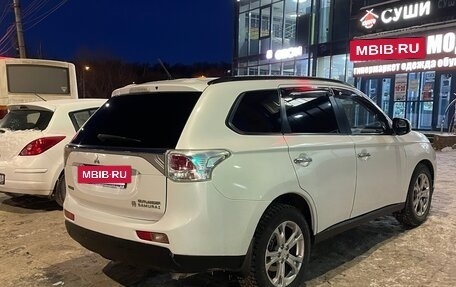 Mitsubishi Outlander III рестайлинг 3, 2012 год, 1 340 000 рублей, 2 фотография