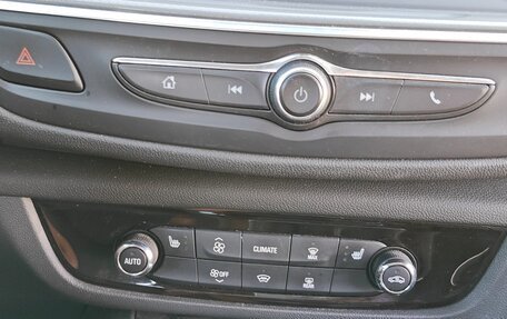 Opel Insignia II рестайлинг, 2018 год, 1 499 000 рублей, 17 фотография