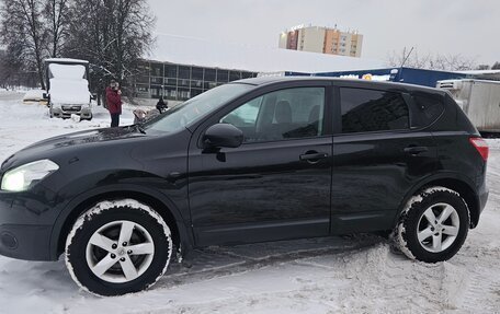 Nissan Qashqai, 2010 год, 830 000 рублей, 2 фотография