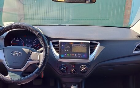 Hyundai Solaris II рестайлинг, 2019 год, 1 250 000 рублей, 2 фотография