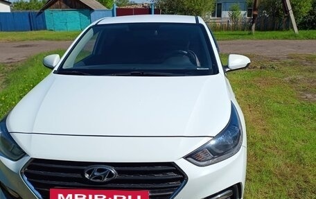 Hyundai Solaris II рестайлинг, 2019 год, 1 250 000 рублей, 4 фотография