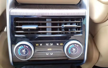 Land Rover Range Rover IV рестайлинг, 2023 год, 13 800 000 рублей, 12 фотография