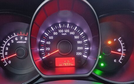 KIA Rio III рестайлинг, 2012 год, 850 000 рублей, 4 фотография