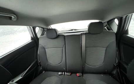 Hyundai Solaris II рестайлинг, 2016 год, 1 050 000 рублей, 19 фотография