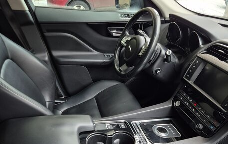 Jaguar F-Pace, 2016 год, 2 350 000 рублей, 7 фотография