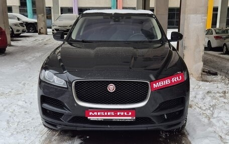 Jaguar F-Pace, 2016 год, 2 350 000 рублей, 3 фотография