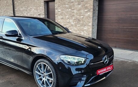 Mercedes-Benz E-Класс, 2021 год, 5 250 000 рублей, 2 фотография