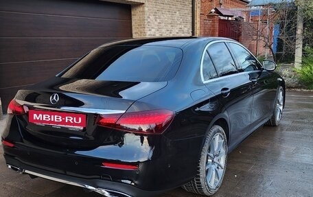 Mercedes-Benz E-Класс, 2021 год, 5 250 000 рублей, 4 фотография
