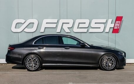 Mercedes-Benz E-Класс, 2020 год, 4 899 000 рублей, 5 фотография