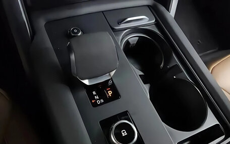 Land Rover Discovery IV, 2022 год, 8 800 000 рублей, 8 фотография