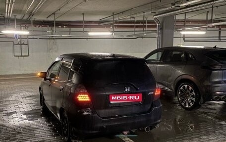 Honda Fit III, 2006 год, 350 000 рублей, 1 фотография