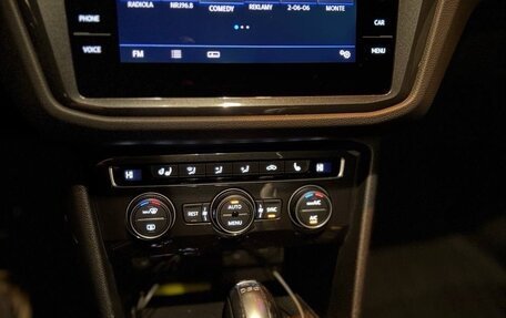 Volkswagen Tiguan II, 2019 год, 3 200 000 рублей, 16 фотография