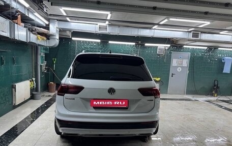 Volkswagen Tiguan II, 2019 год, 3 200 000 рублей, 5 фотография