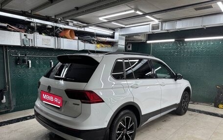 Volkswagen Tiguan II, 2019 год, 3 200 000 рублей, 3 фотография