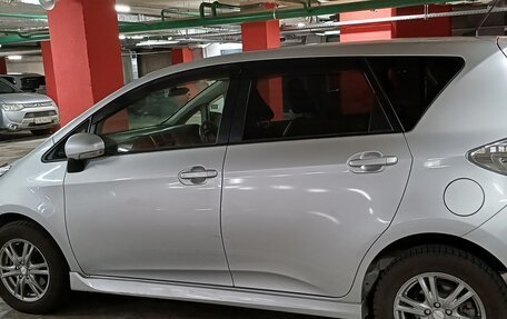 Toyota Ractis II, 2011 год, 700 000 рублей, 5 фотография