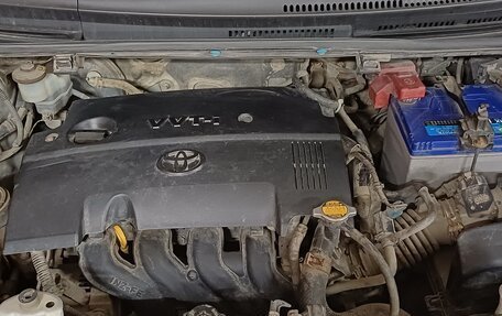 Toyota Ractis II, 2011 год, 700 000 рублей, 10 фотография