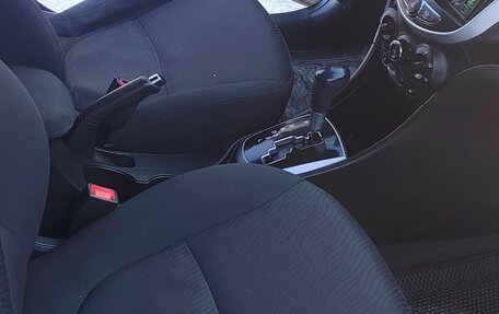 Hyundai Solaris II рестайлинг, 2013 год, 749 000 рублей, 7 фотография