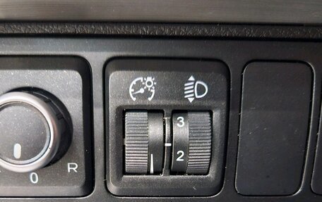 Geely Atlas I, 2018 год, 1 390 000 рублей, 15 фотография