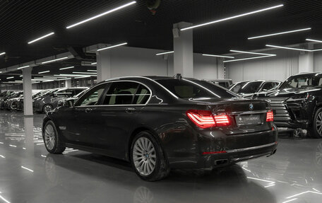 BMW 7 серия, 2013 год, 1 840 000 рублей, 4 фотография