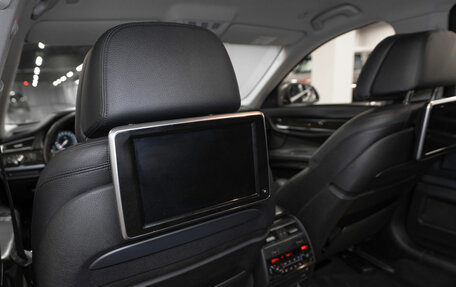 BMW 7 серия, 2013 год, 1 840 000 рублей, 13 фотография