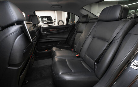 BMW 7 серия, 2013 год, 1 840 000 рублей, 12 фотография