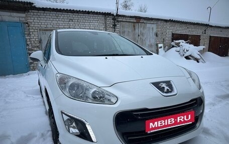 Peugeot 308 II, 2011 год, 690 000 рублей, 11 фотография