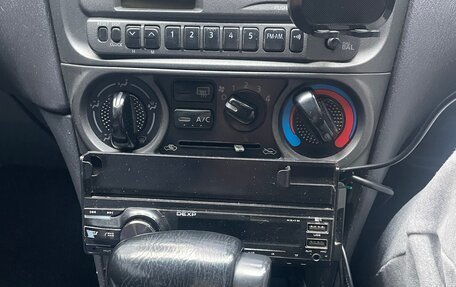 Nissan AD II, 2001 год, 260 000 рублей, 37 фотография