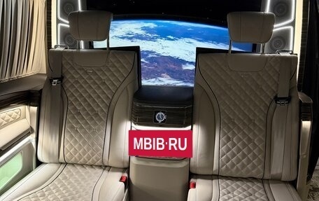 Mercedes-Benz V-Класс, 2021 год, 25 000 000 рублей, 19 фотография