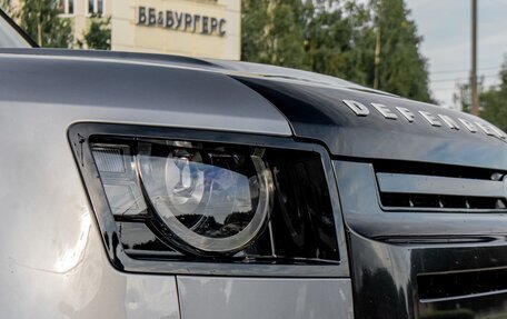 Land Rover Defender II, 2022 год, 6 990 000 рублей, 4 фотография