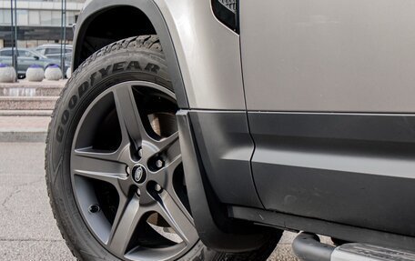 Land Rover Defender II, 2022 год, 6 990 000 рублей, 10 фотография