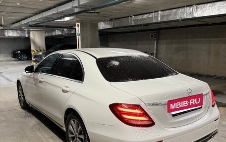 Mercedes-Benz E-Класс, 2017 год, 3 200 000 рублей, 3 фотография