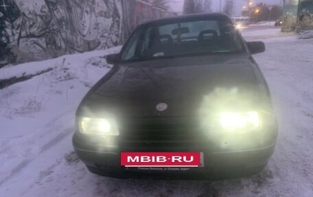 Opel Vectra A, 1992 год, 200 000 рублей, 2 фотография