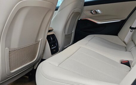 BMW 3 серия, 2021 год, 3 790 000 рублей, 16 фотография