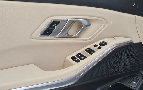 BMW 3 серия, 2021 год, 3 790 000 рублей, 8 фотография